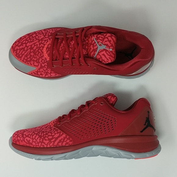 nike air jordan trainer st